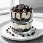 no-bake Oreo chocolate cheesecake cups - featured image